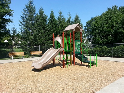 Alton Place Condominium Association - Facilities - Playground